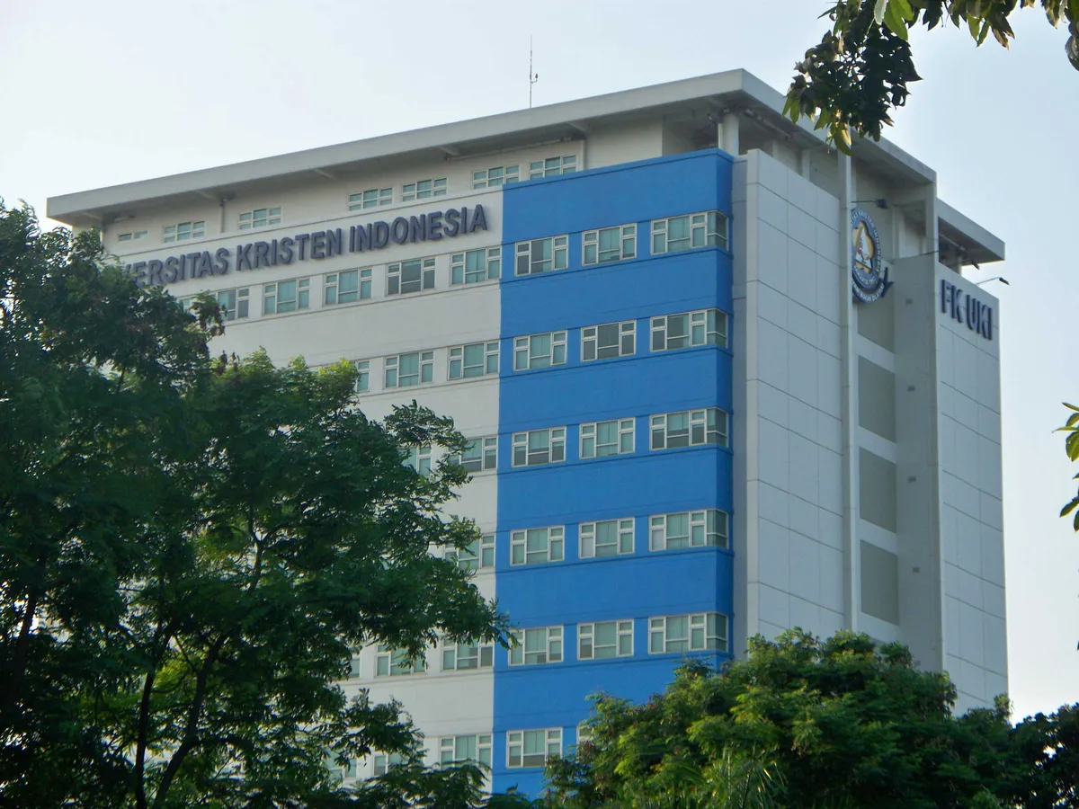 UNIVERSITAS KRISTEN INDONESIA