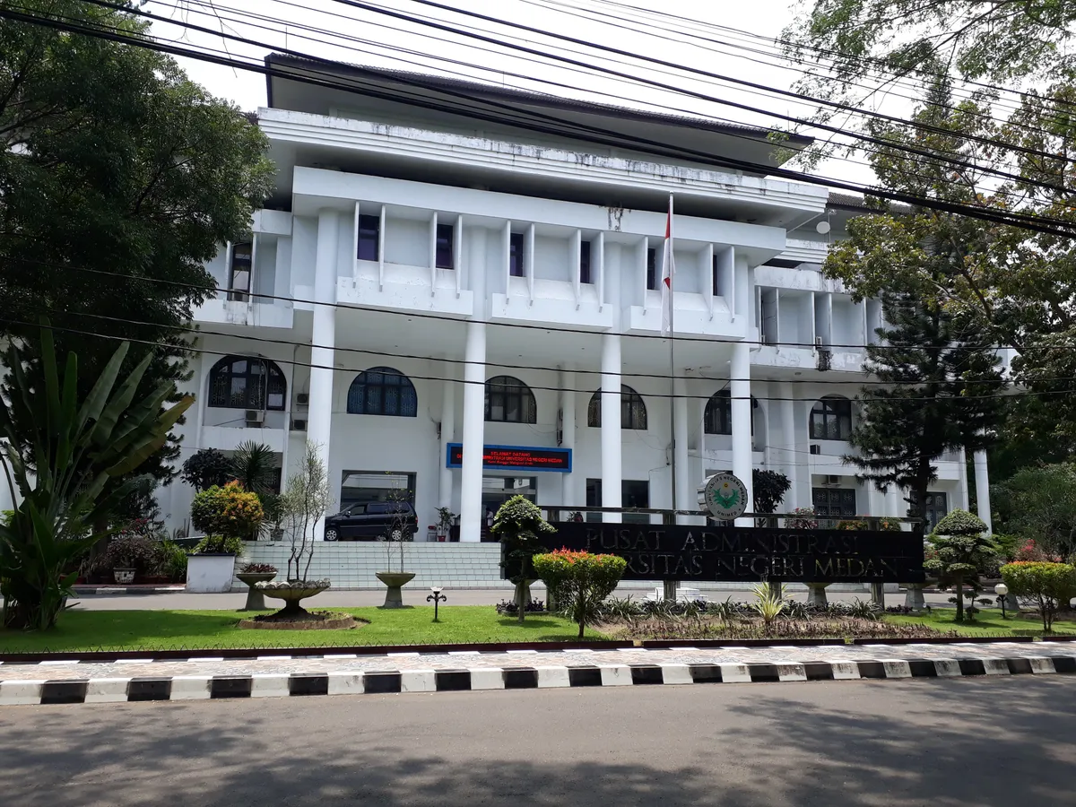 UNIVERSITAS SUMATERA UTARA